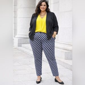 TORRID Black Open-Front Cropped Jacket Size 4X